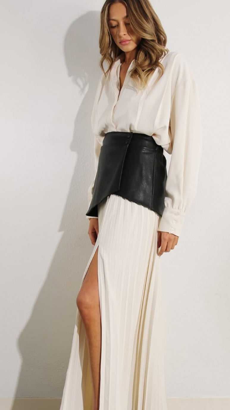 Shirts N pleated long skirt faux leather cover