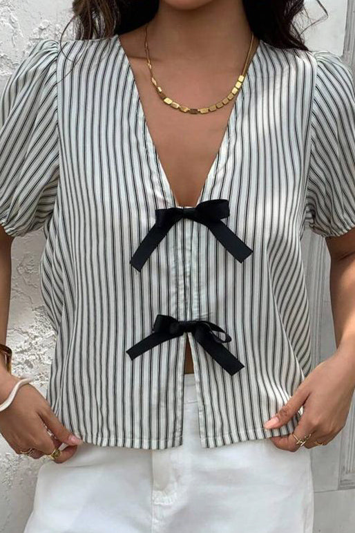 Bow Stripe Charm🖤