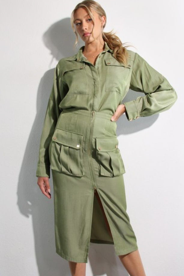 Conjunto de camisa y falda abotonada ( Preorders )
