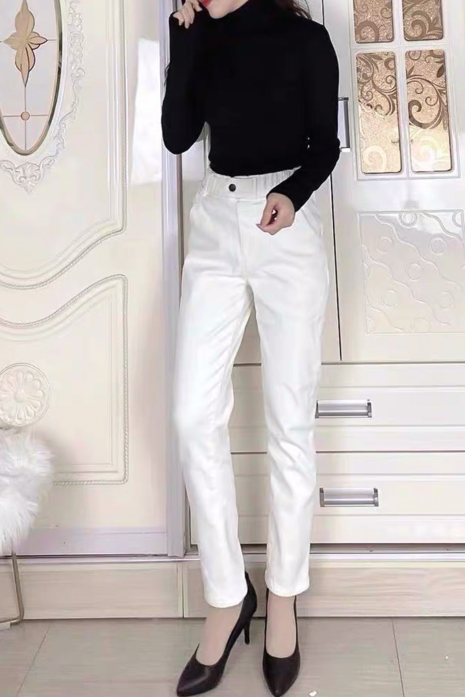 Tapered Ankle White Pants